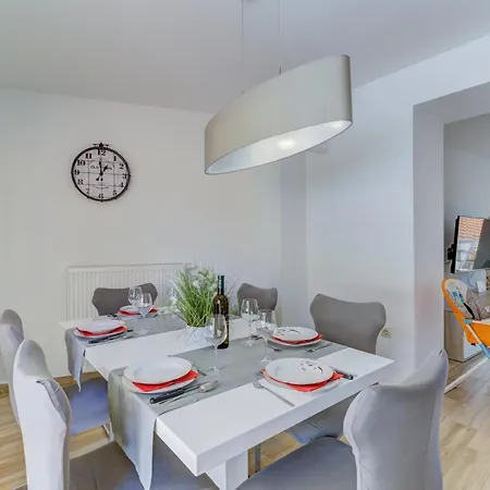 Milla Novi Vinodolski