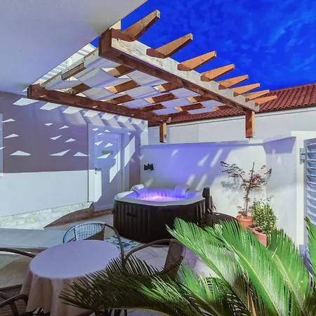 Milla * Novi Vinodolski