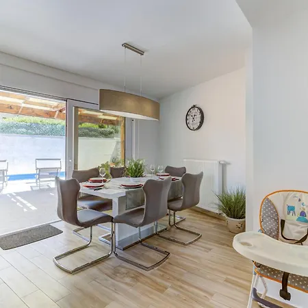 Milla * Novi Vinodolski