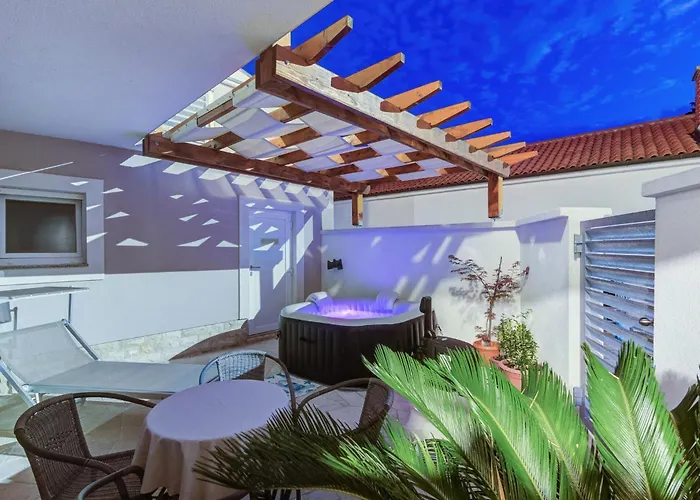 Milla * Novi Vinodolski