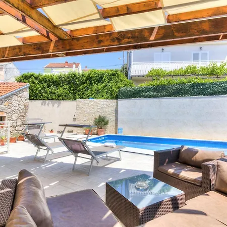 Milla Holiday home Novi Vinodolski